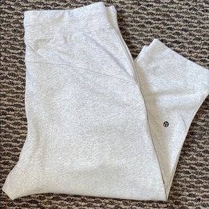 Lululemon Jogger- like bottoms